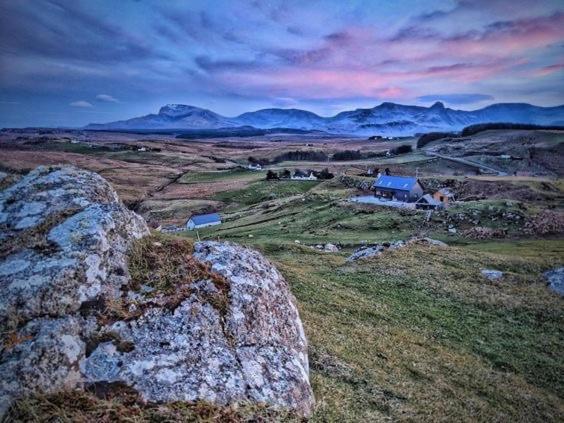 Villa Chasing The Moon Skye à Portree Extérieur photo